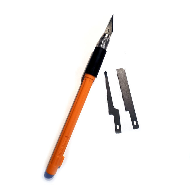 [KVA008] Precision saw & hobby knife in one